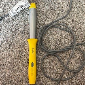 Drybar “the wrap party curling & styling wand”